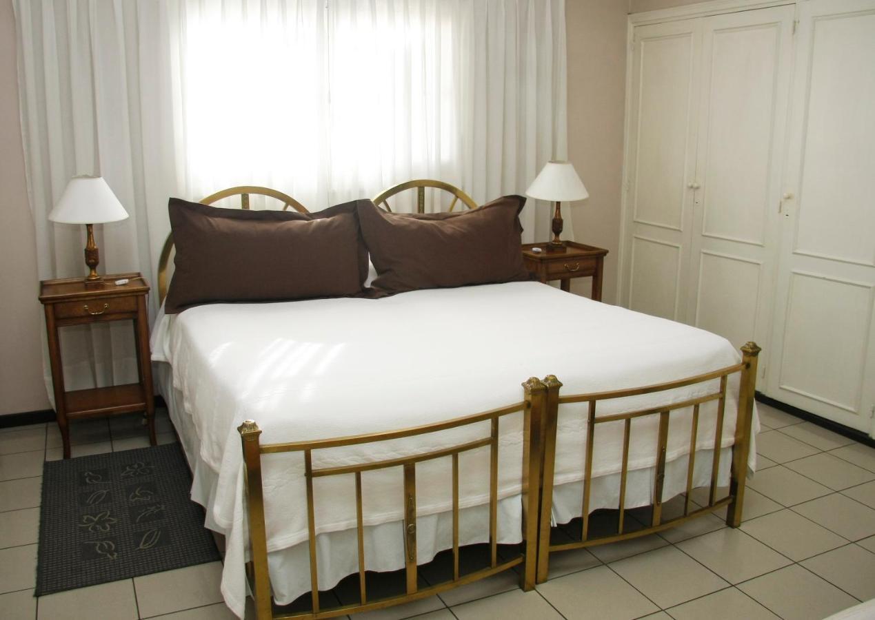 Bed And Breakfast Plaza Italia Mendoza Dış mekan fotoğraf
